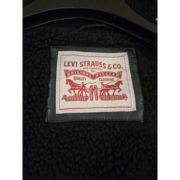NWT Levi's Men's Sherpa Lined Faux Leather Aviator Bomber - Picture 3 of 16
